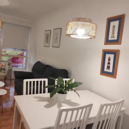 Apartamento A 150 M De La Playa De Baltar - Vut