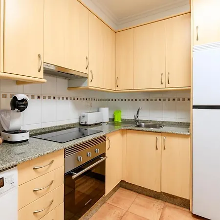 Apartamento A 150 M De La Playa De Baltar - Vut *